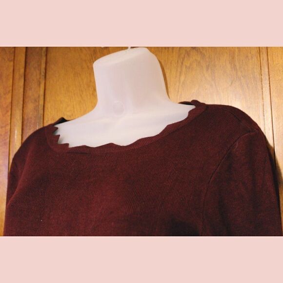 Scalloped Burgundy Sweater 3/4 sleeves sz S - Picture 3 of 7